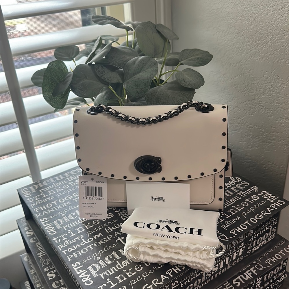 NWT Coach Parker 18 Crossbody in smooth leather